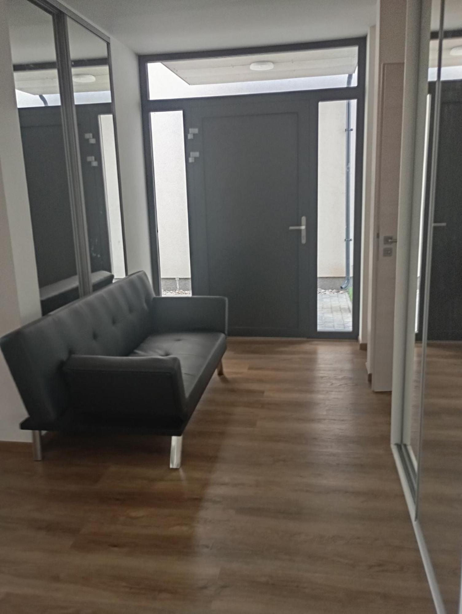 Moderni Pokoj S Parkovanim Zdarma Brno Ngoại thất bức ảnh